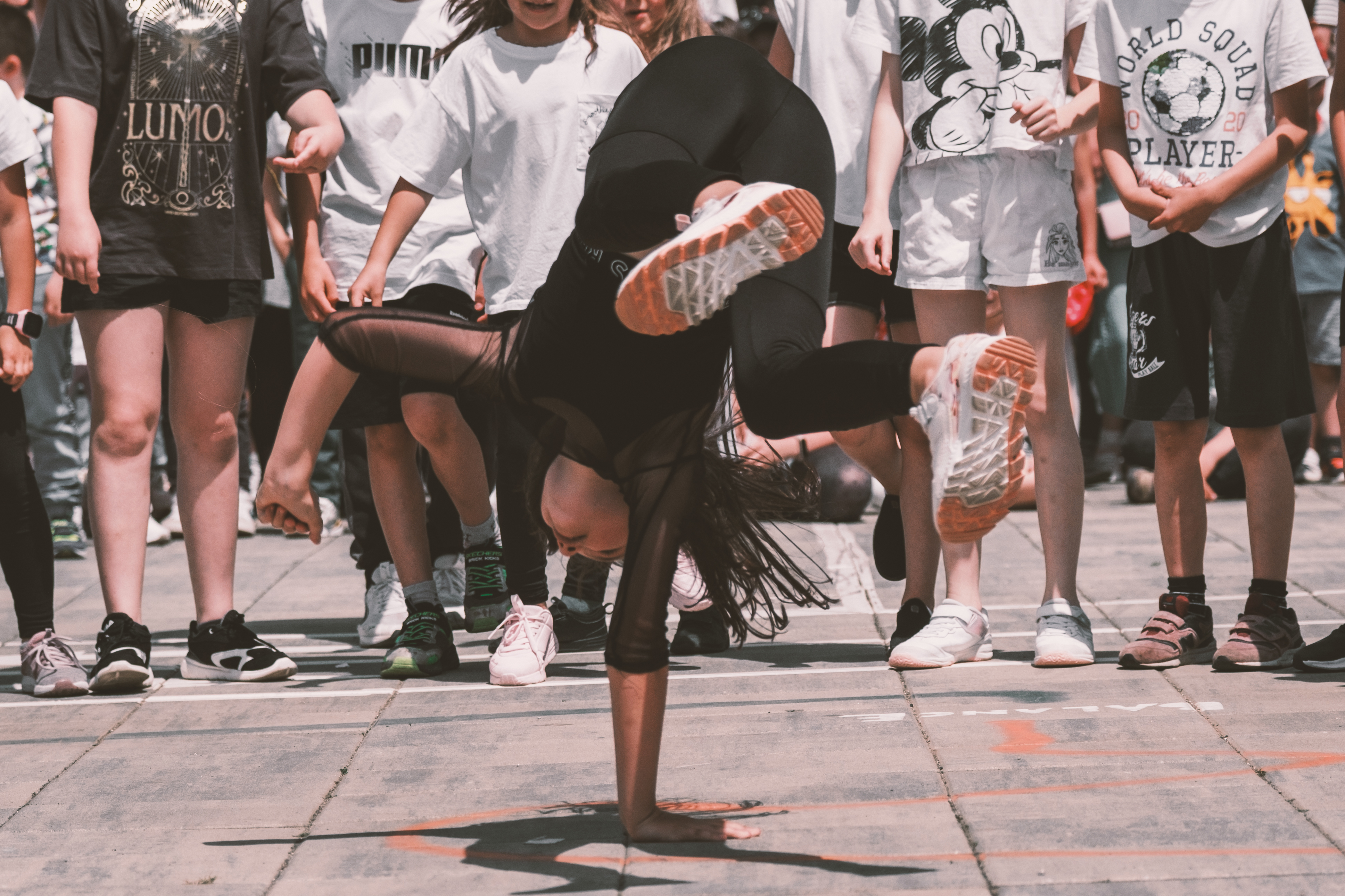 STREET DANCE SHOWCASE – The Underground Movement https://youngtilldeath.ro/ro
